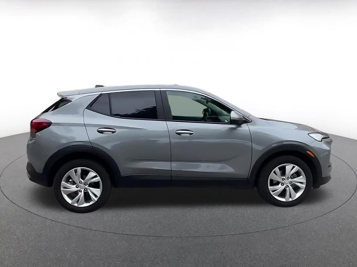 2025 Buick Encore GX - Image 16