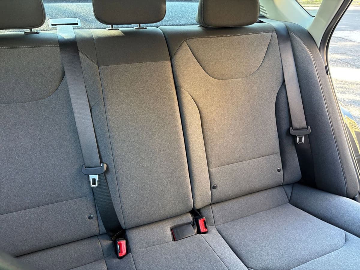 2025 Kia K4 - Image 32