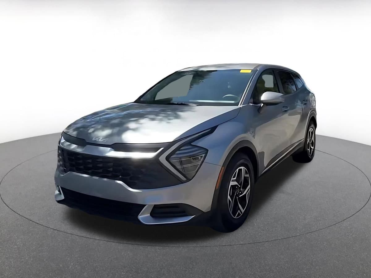 2025 Kia Sportage - Image 6