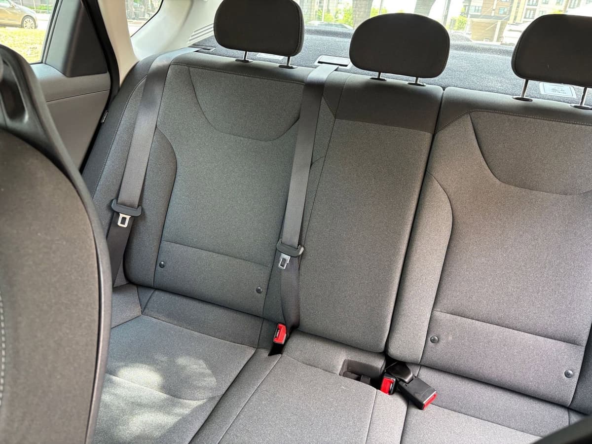 2025 Kia K4 - Image 34