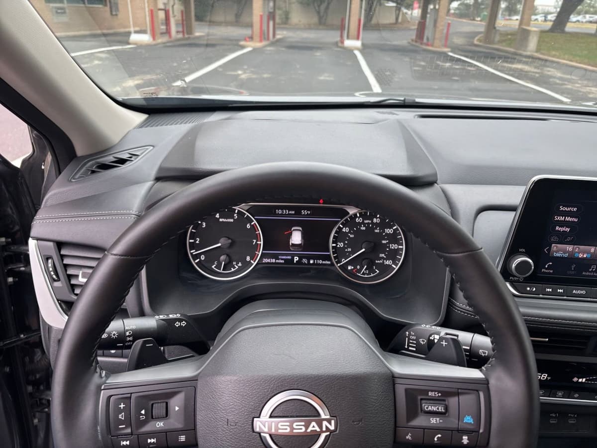 2025 Nissan Rogue - Image 28