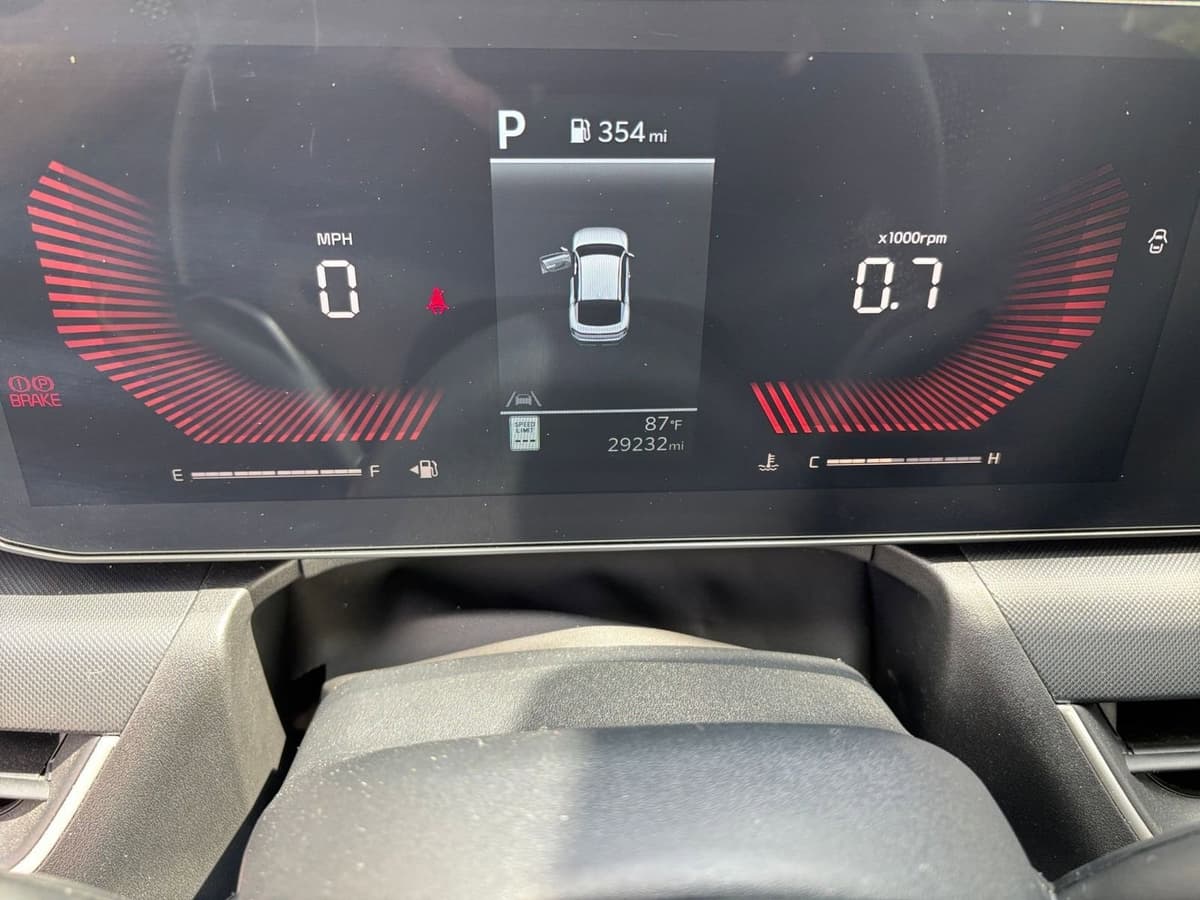 2025 Kia K4 - Image 35