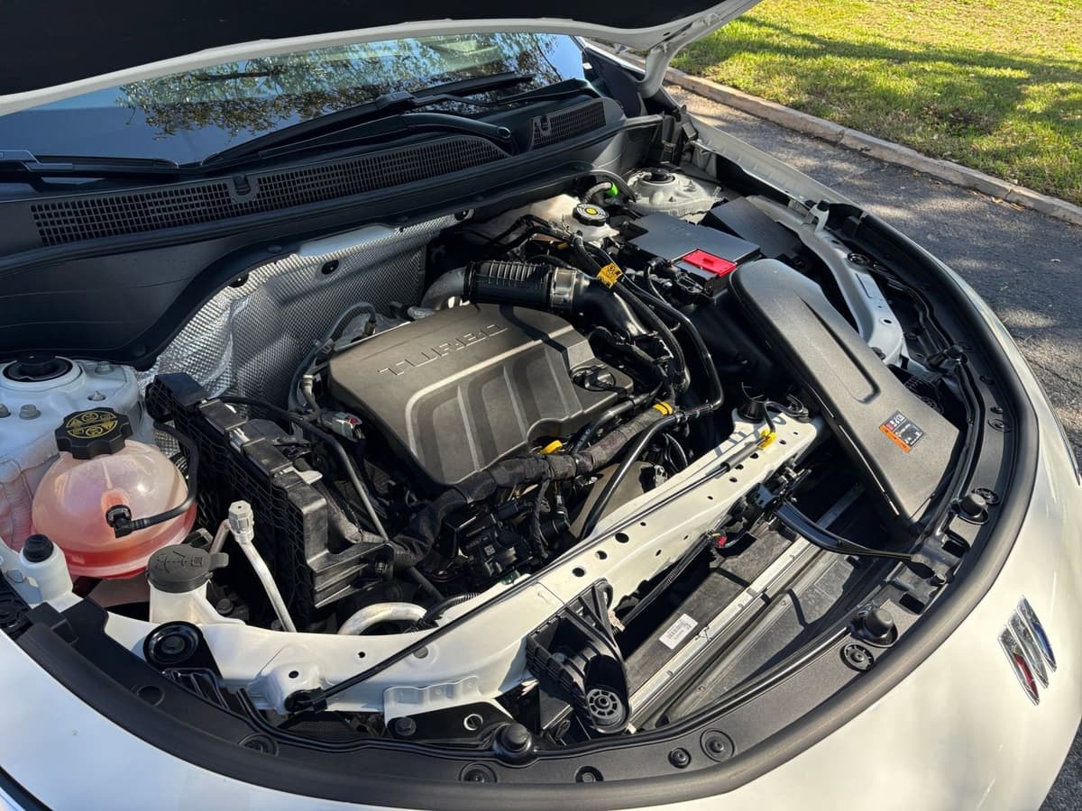 2025 Buick Envista - Image 27