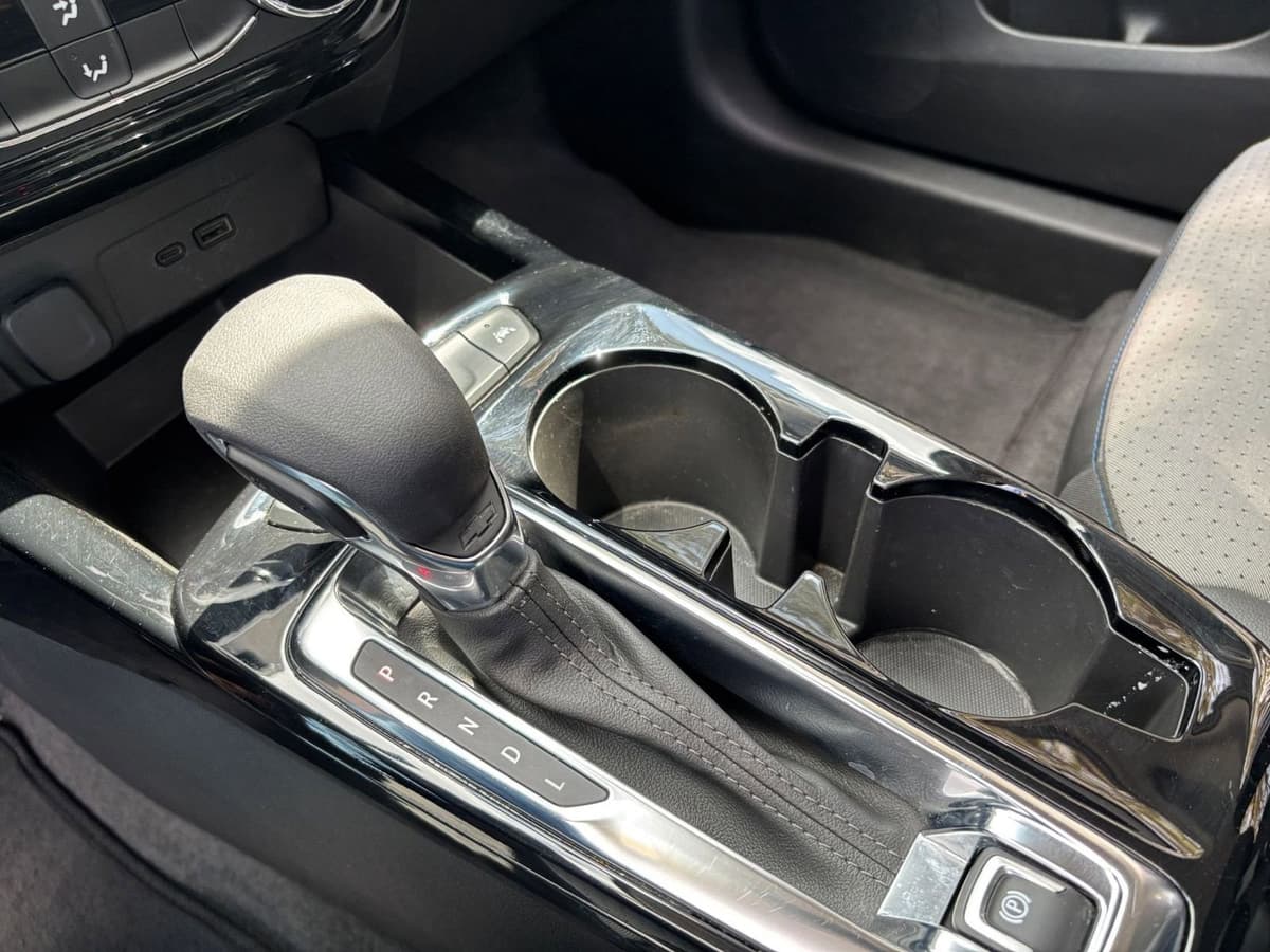 2025 Chevrolet Trax - Image 36