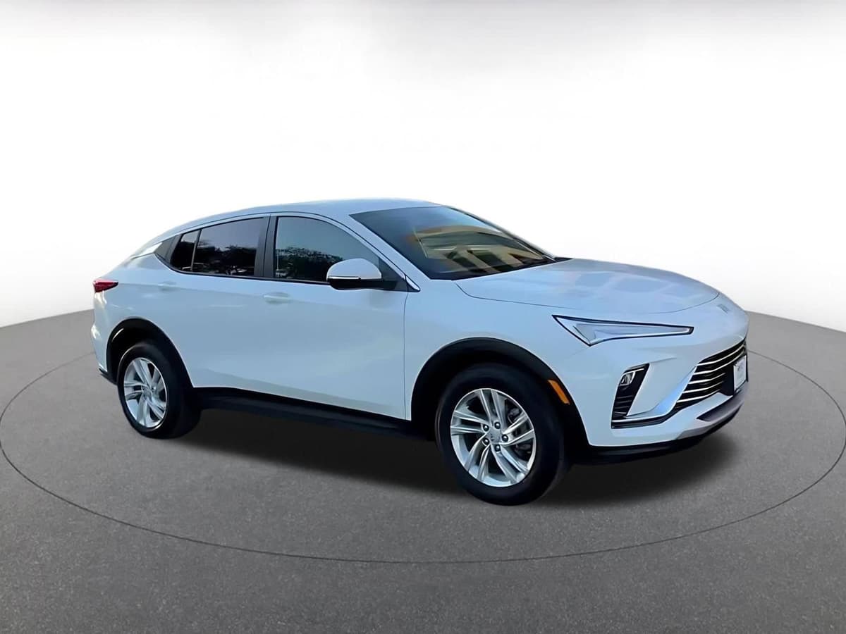 2025 Buick Envista - Image 1