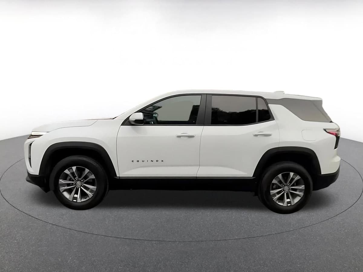 2025 Chevrolet Equinox - Image 8