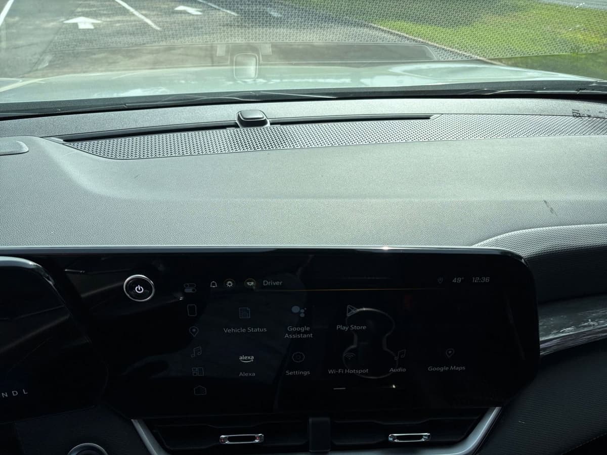 2025 Chevrolet Equinox - Image 17