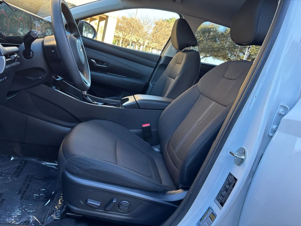 2025 Hyundai Tucson - Image 22