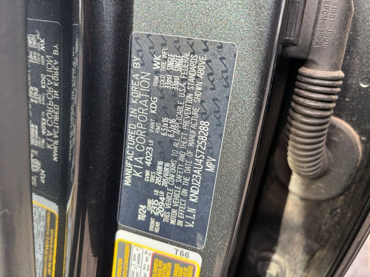 2025 Kia Soul - Image 23