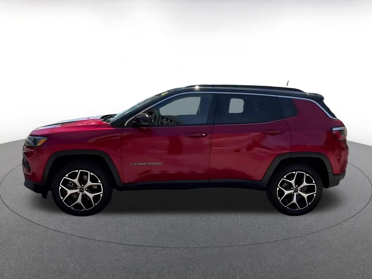2025 Jeep Compass - Image 5