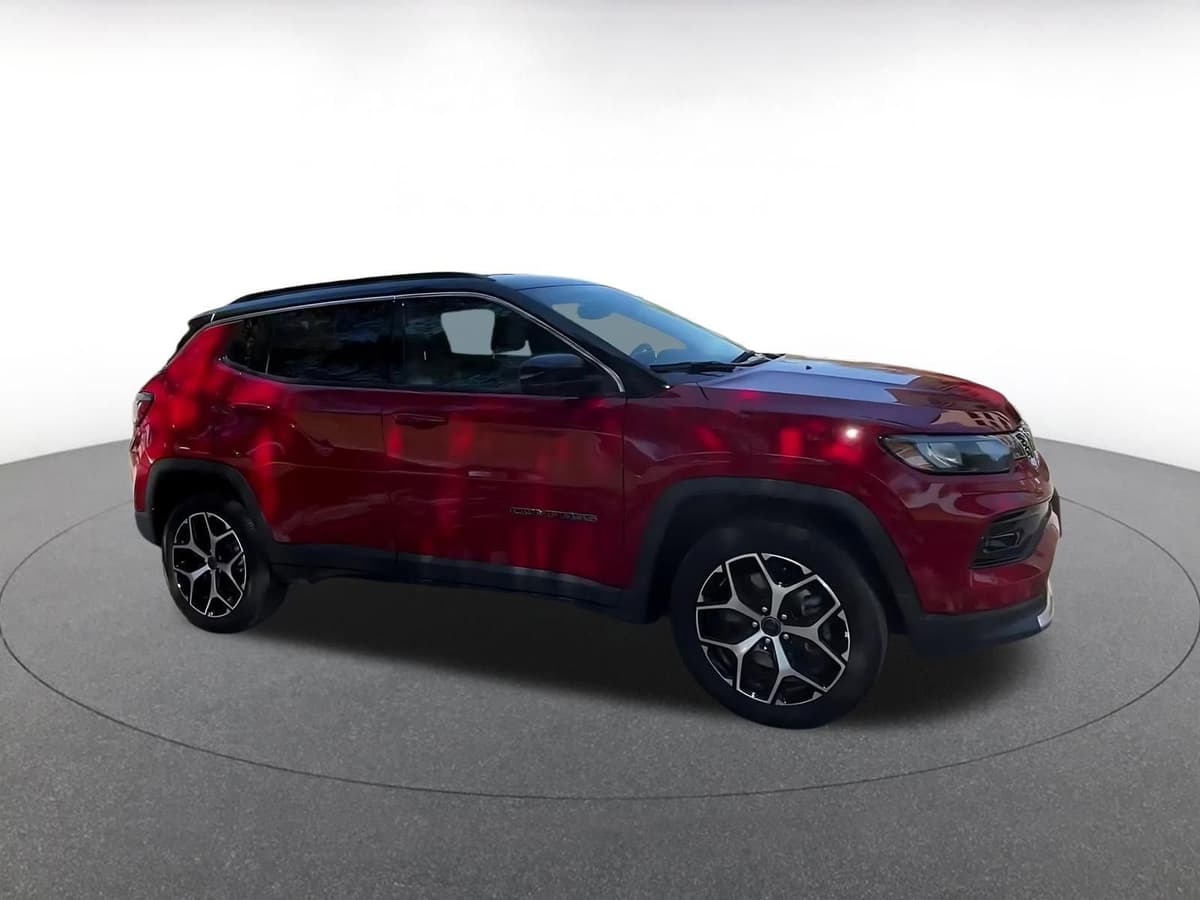 2025 Jeep Compass - Image 2