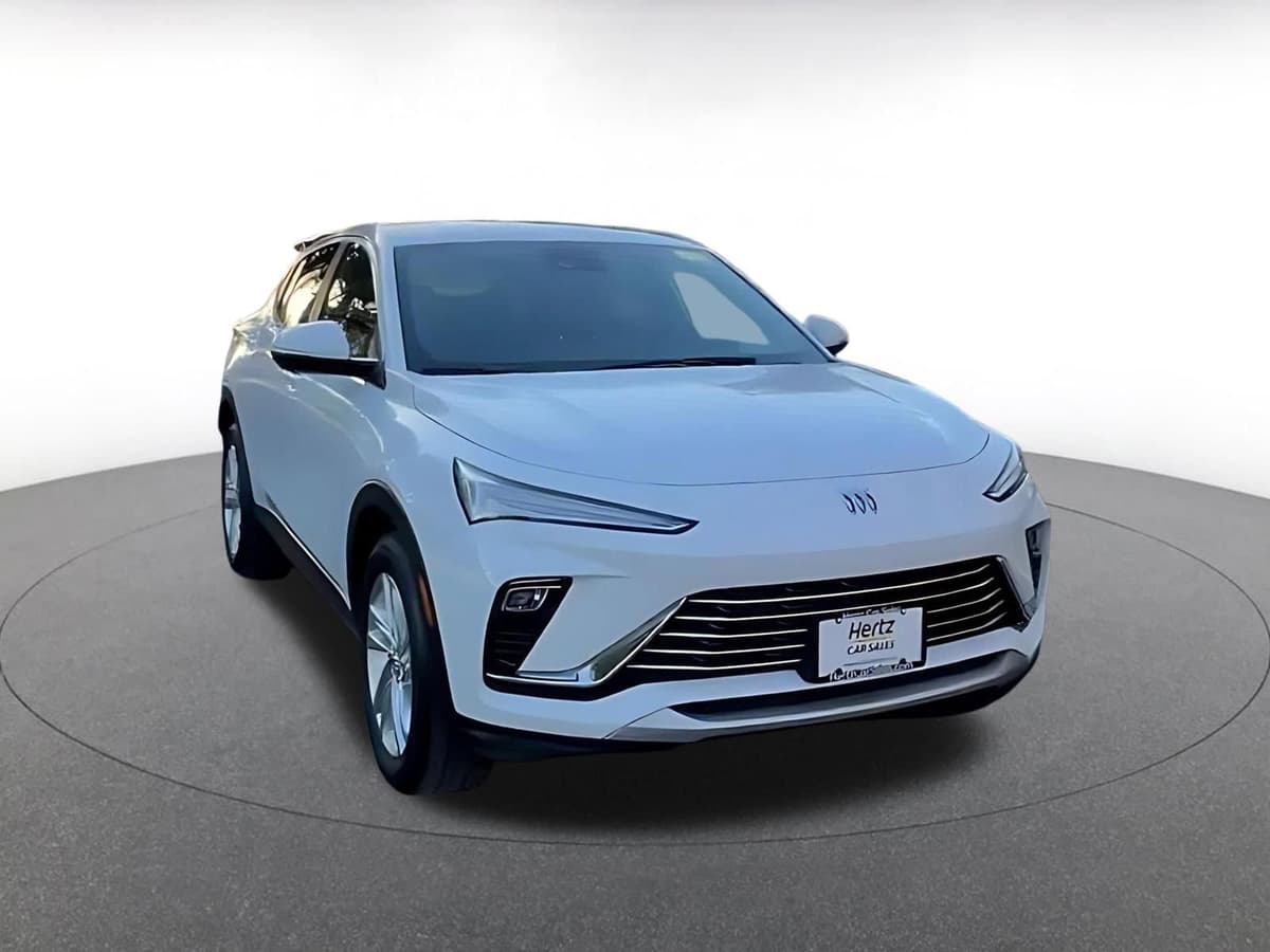 2025 Buick Envista - Image 2