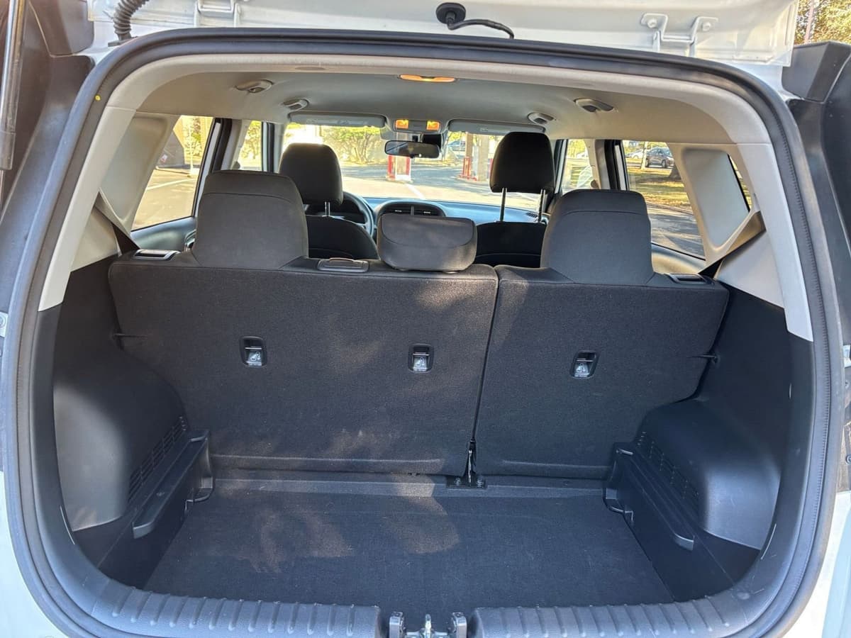2025 Kia Soul - Image 26