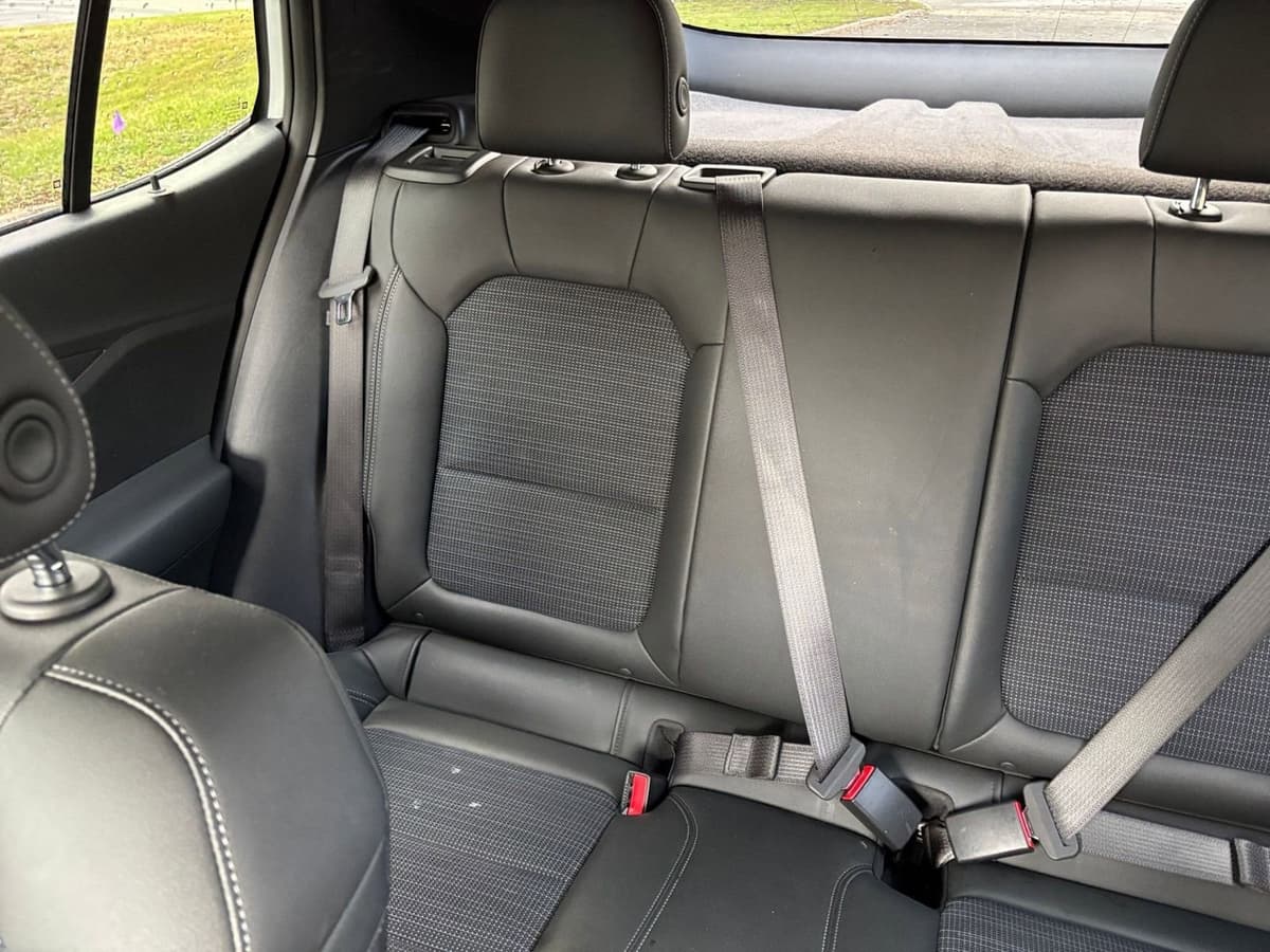 2025 Buick Envista - Image 34