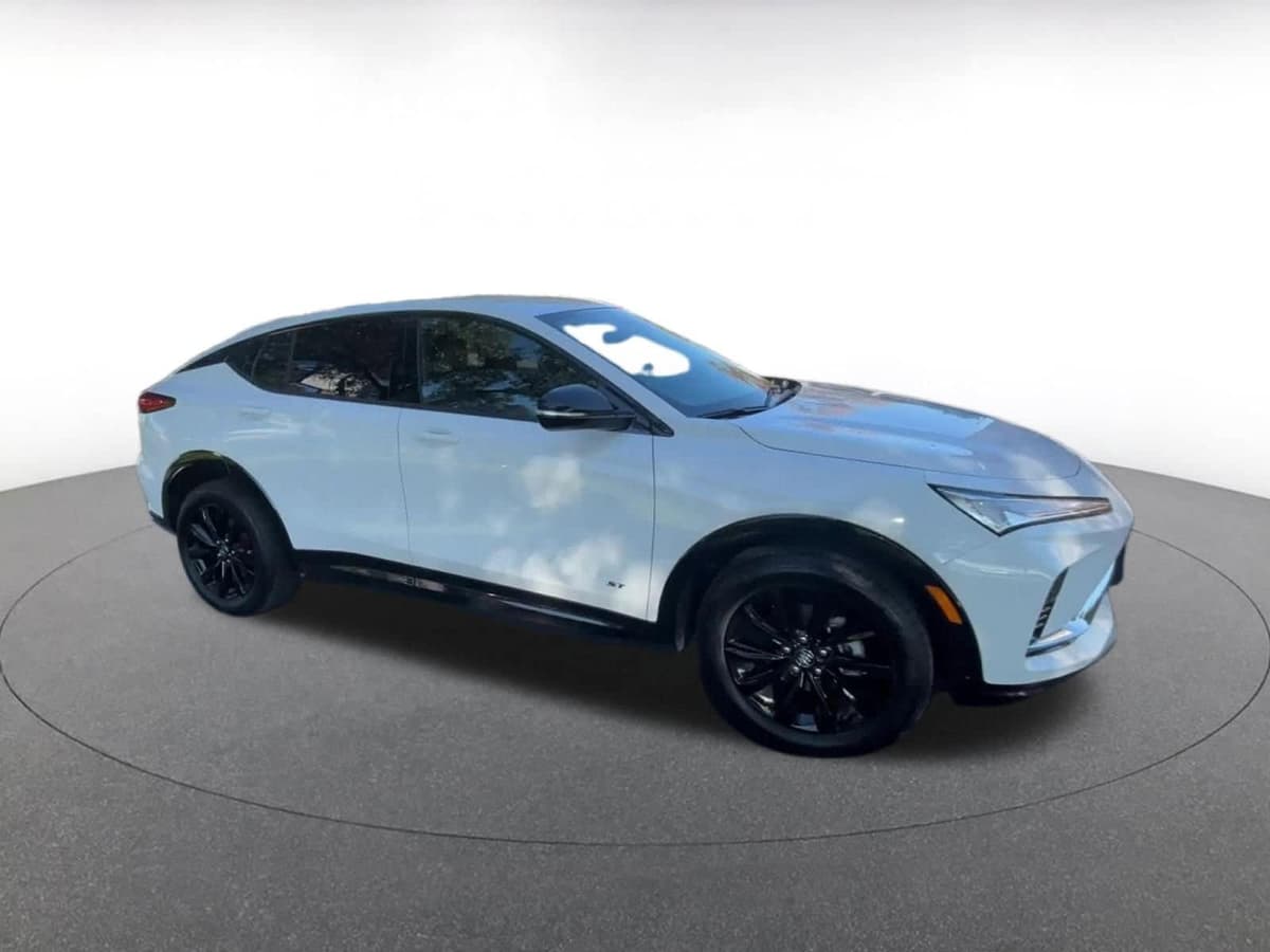 2025 Buick Envista - Image 1