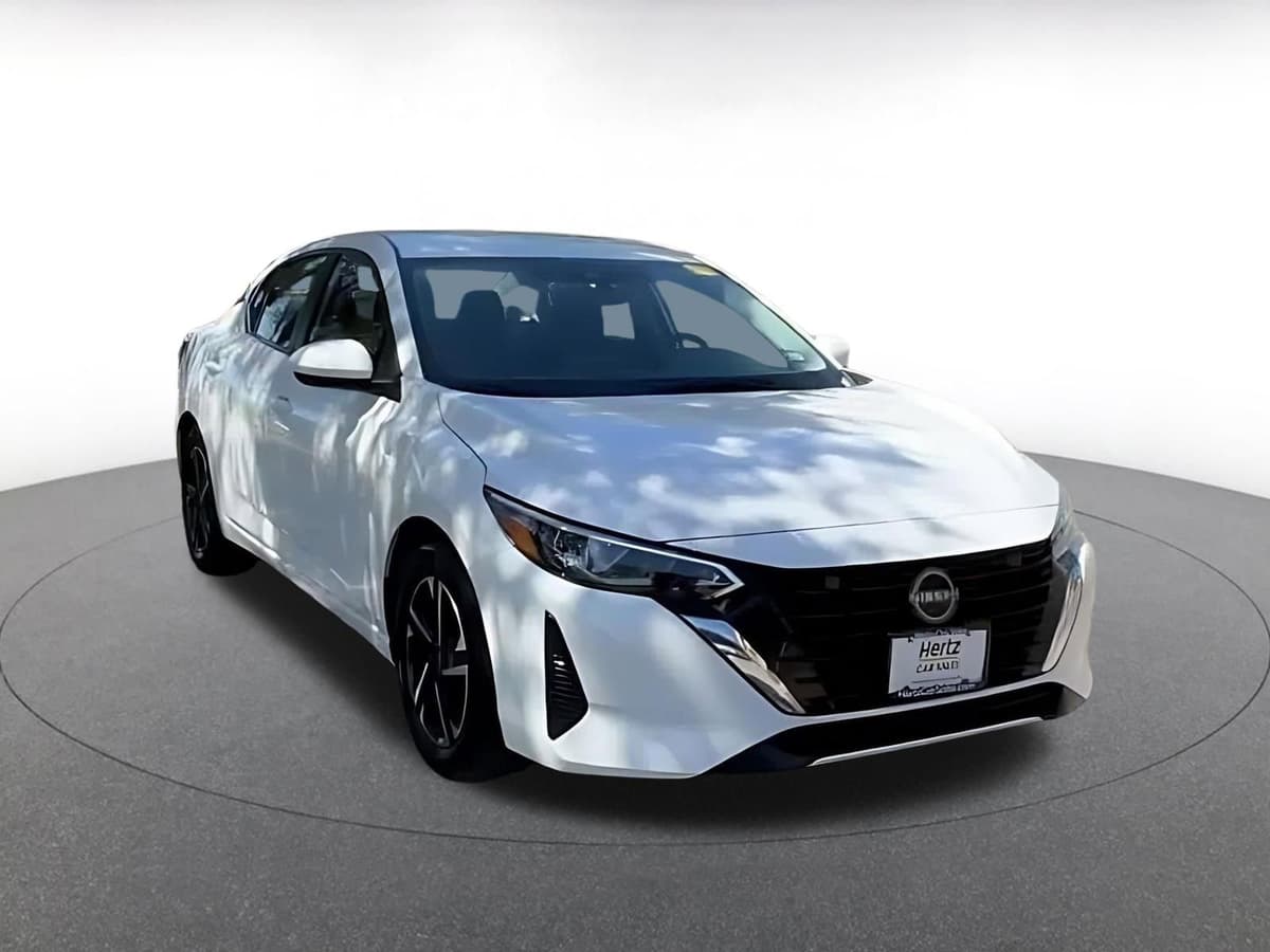 2025 Nissan Sentra - Image 3