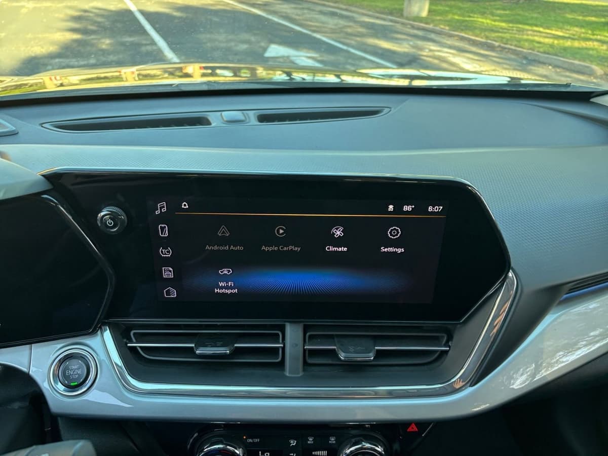 2025 Chevrolet Trax - Image 17