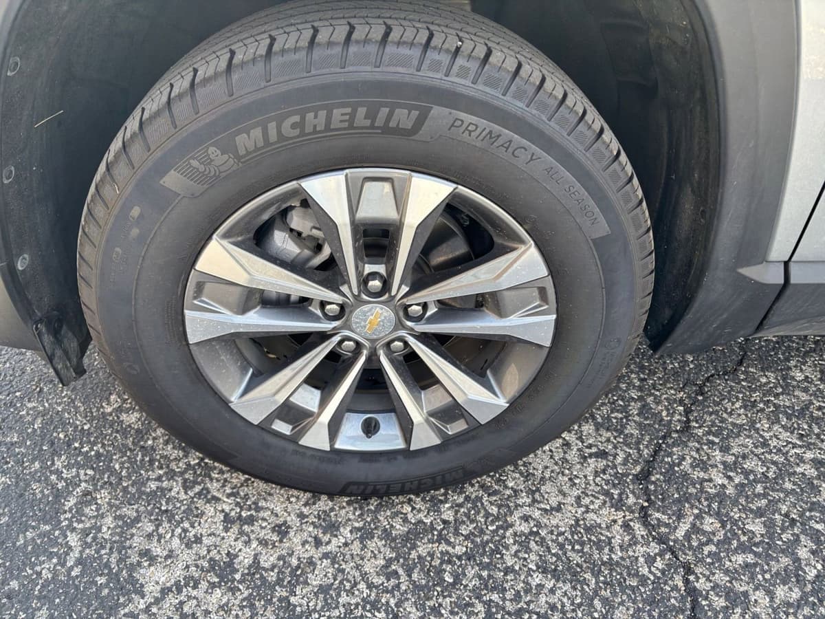 2025 Chevrolet Equinox - Image 25