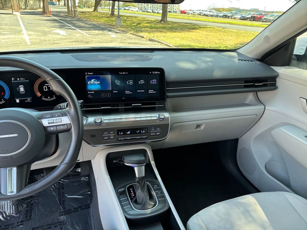 2025 Hyundai Kona - Image 30