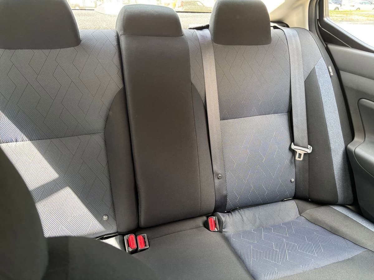 2025 Nissan Versa - Image 34