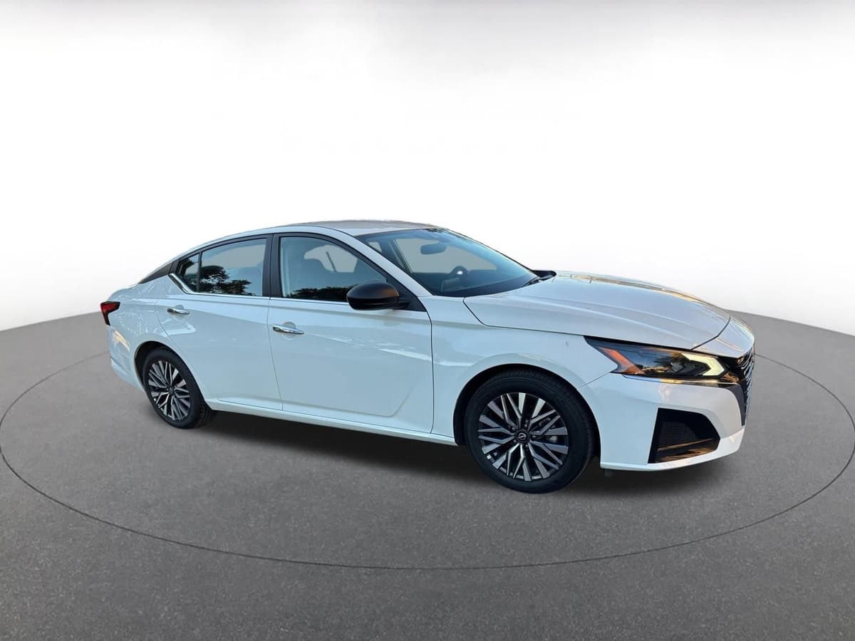 2025 Nissan Altima - Image 1