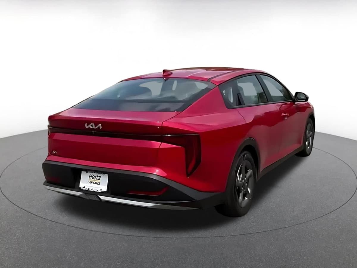 2025 Kia K4 - Image 13