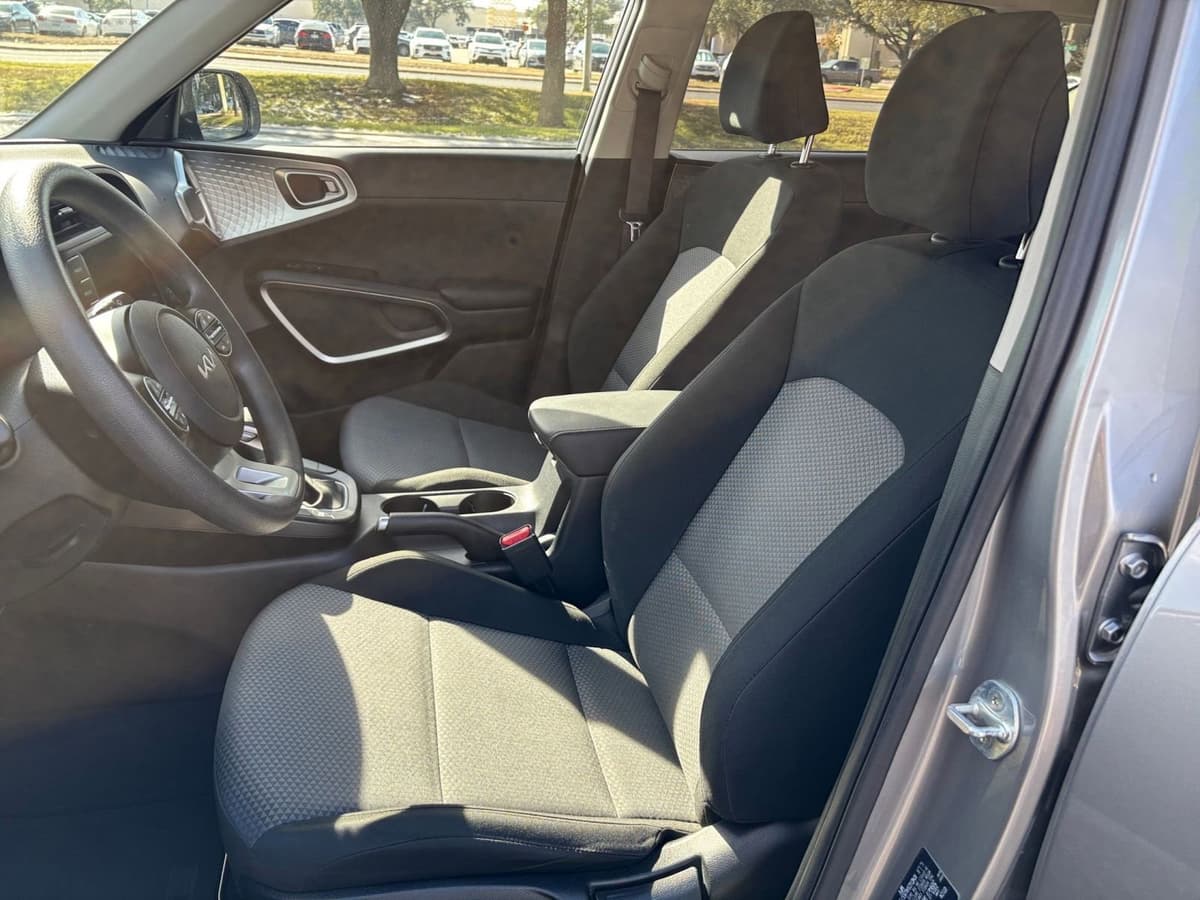 2025 Kia Soul - Image 31