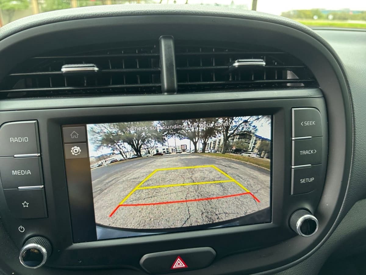 2025 Kia Soul - Image 21