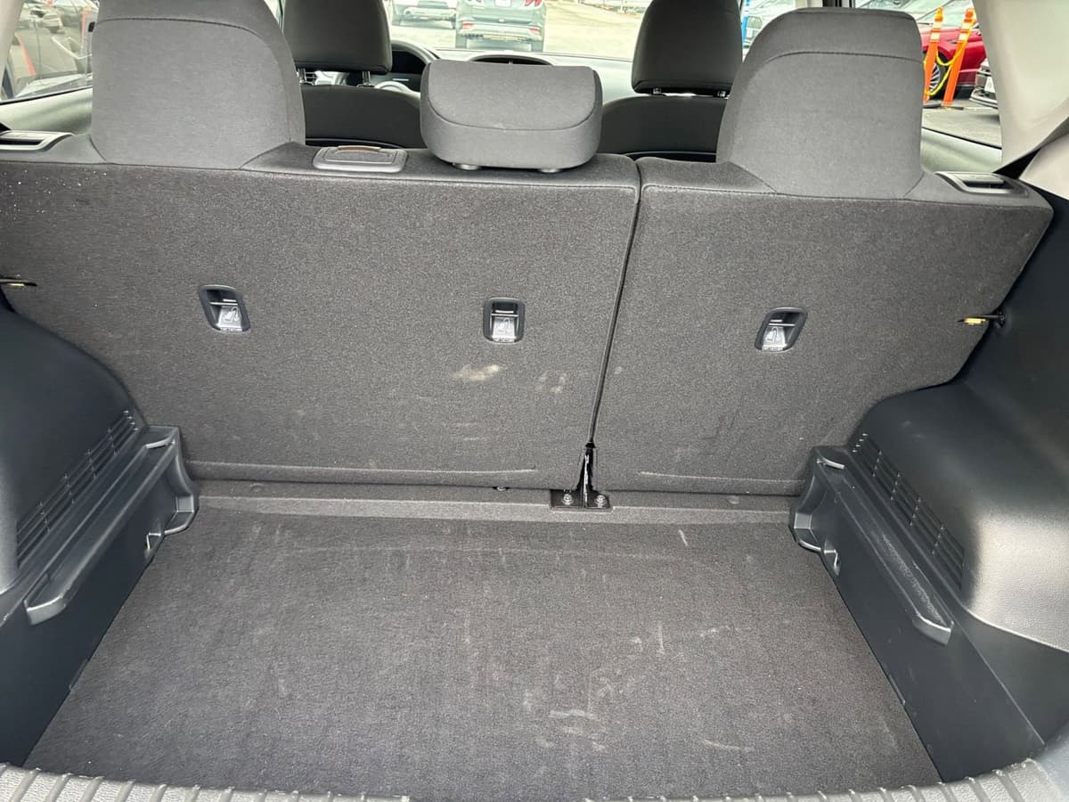 2025 Kia Soul - Image 25