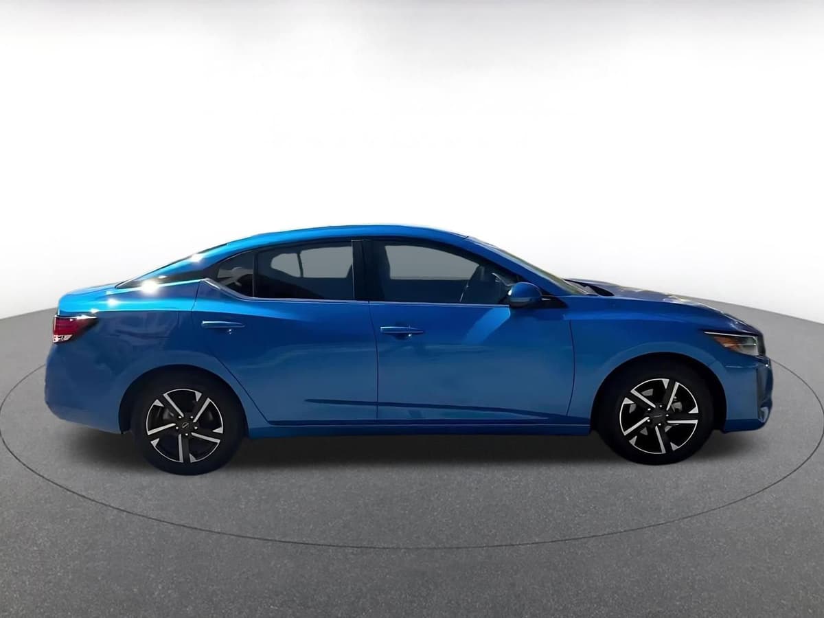 2025 Nissan Sentra - Image 15