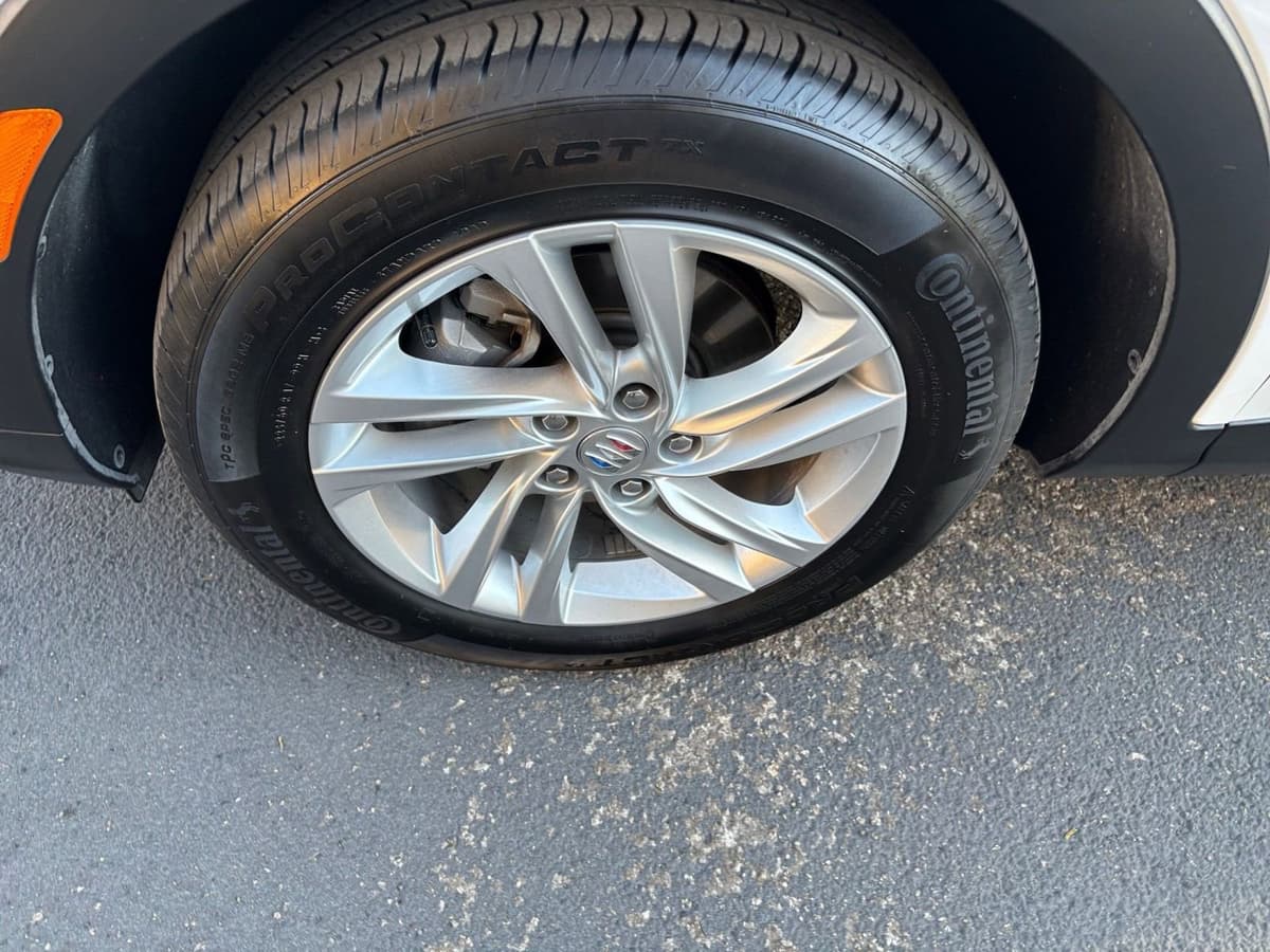 2025 Buick Envista - Image 25