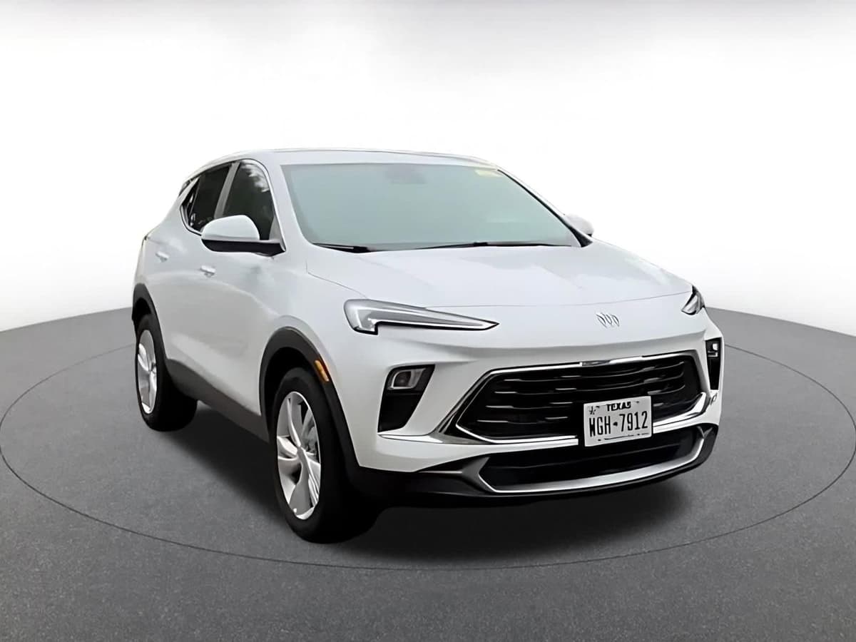 2025 Buick Encore GX - Image 3
