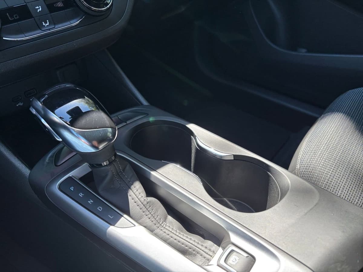 2025 Buick Envista - Image 36