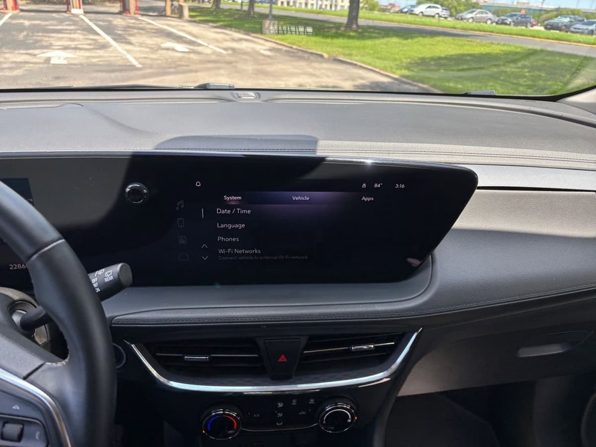 2025 Buick Encore GX - Image 17