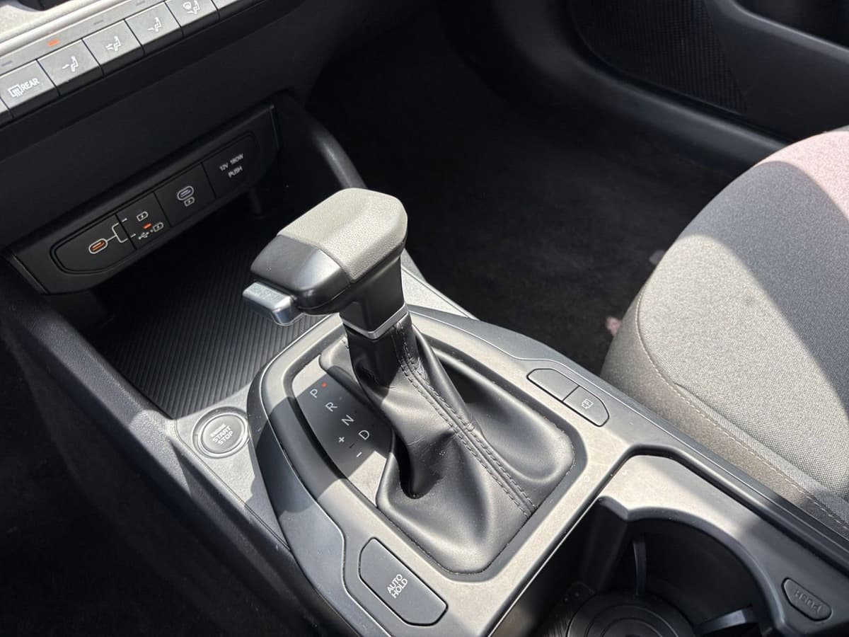 2025 Kia K4 - Image 36