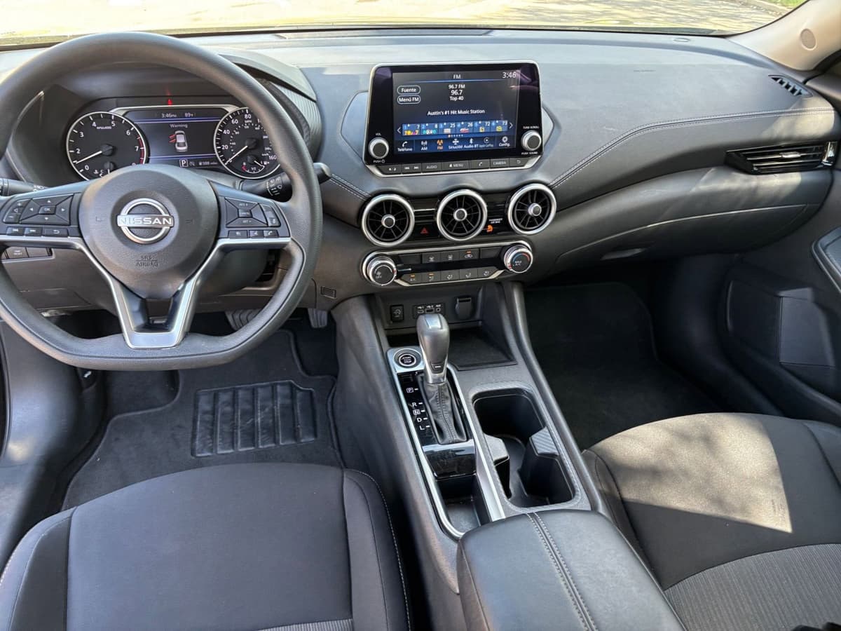 2025 Nissan Sentra - Image 28