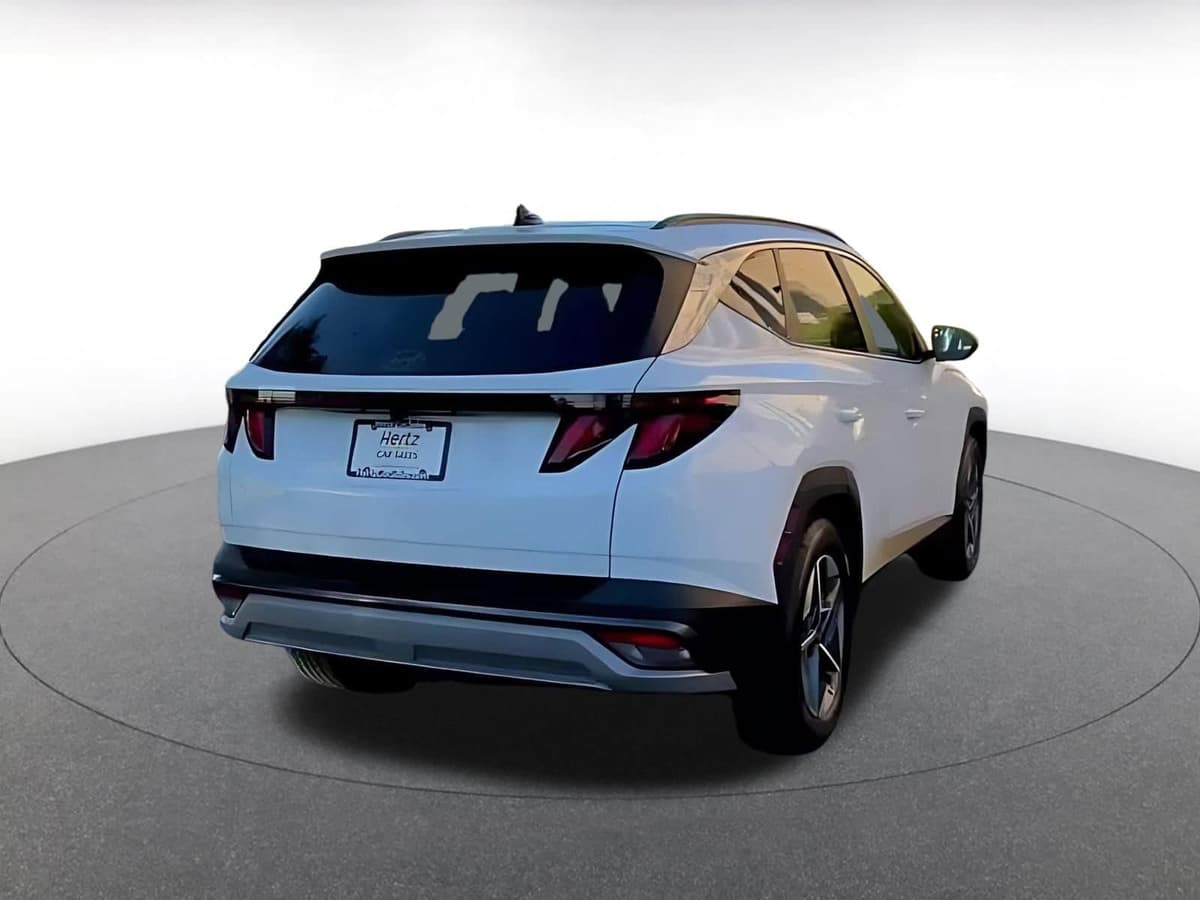 2025 Hyundai Tucson - Image 15