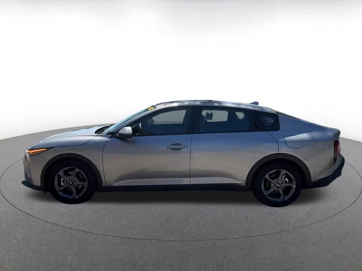 2025 Kia K4 - Image 6