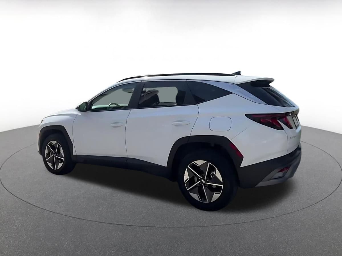 2025 Hyundai Tucson - Image 10