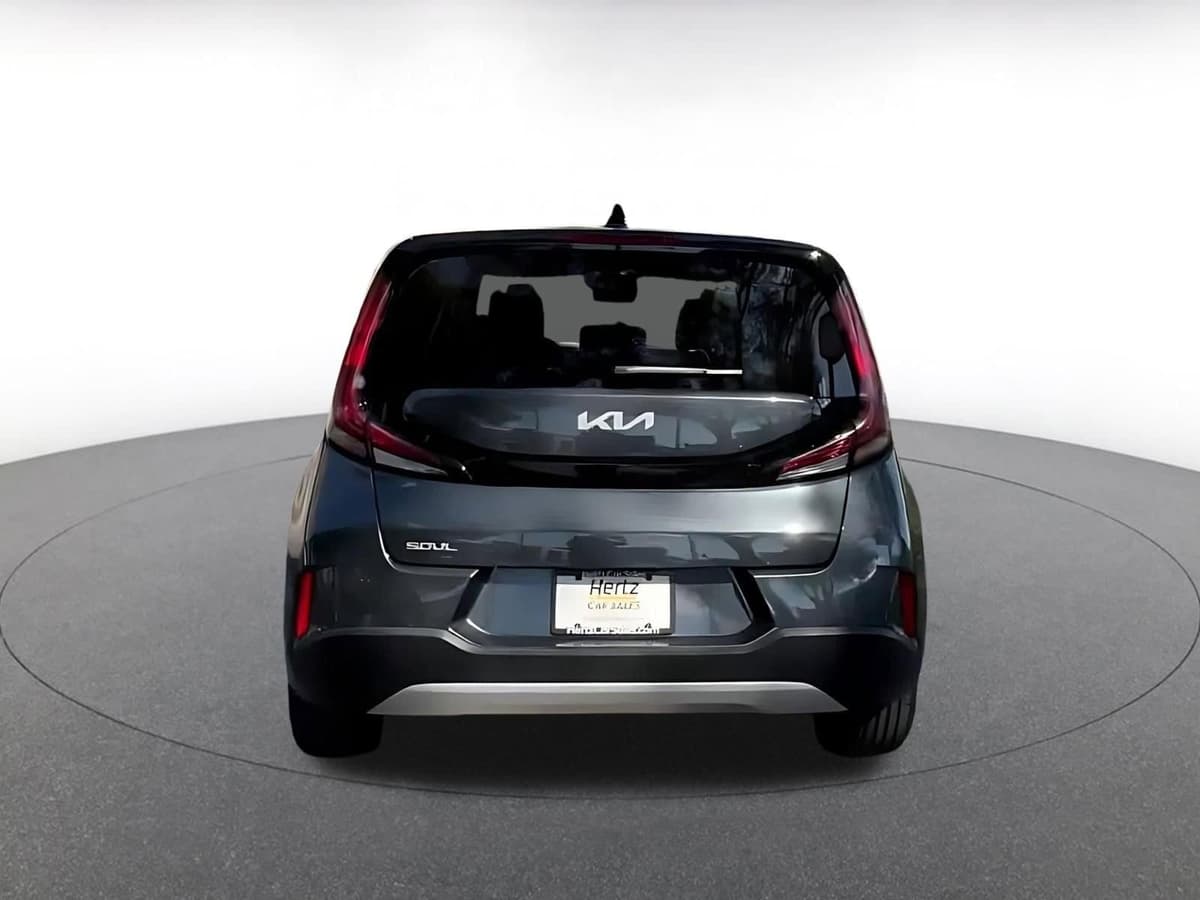 2025 Kia Soul - Image 12