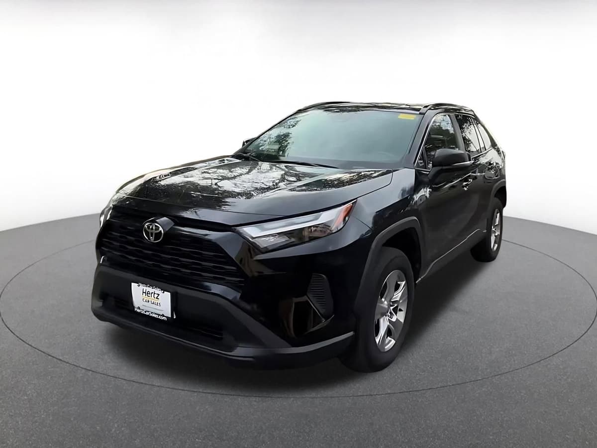2025 Toyota RAV4 - Image 6