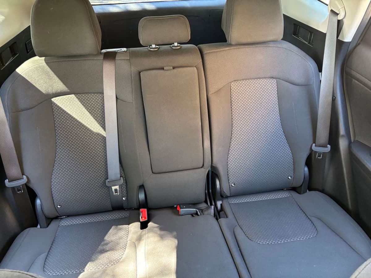 2025 Kia Sportage - Image 33