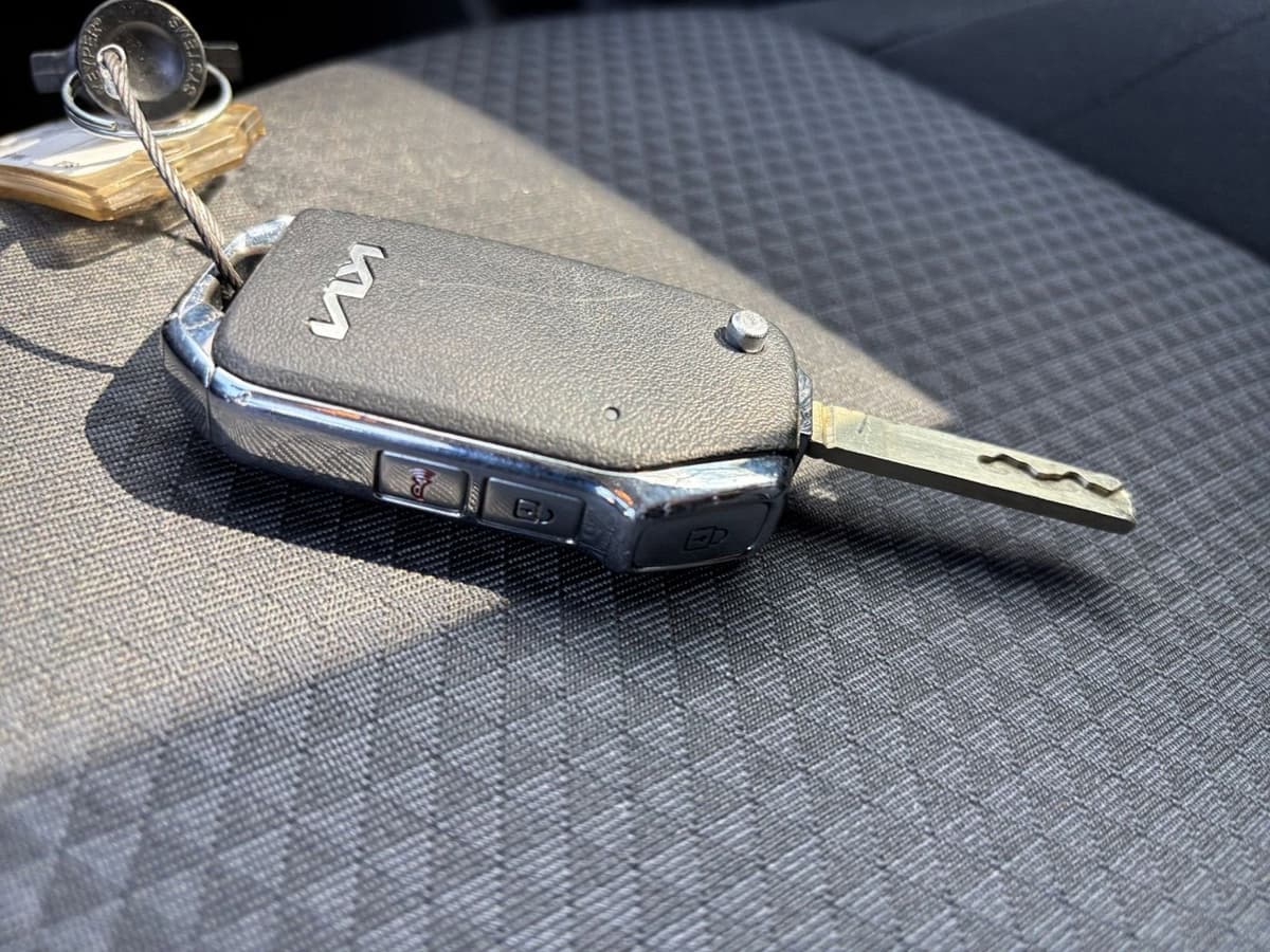 2025 Kia Soul - Image 18