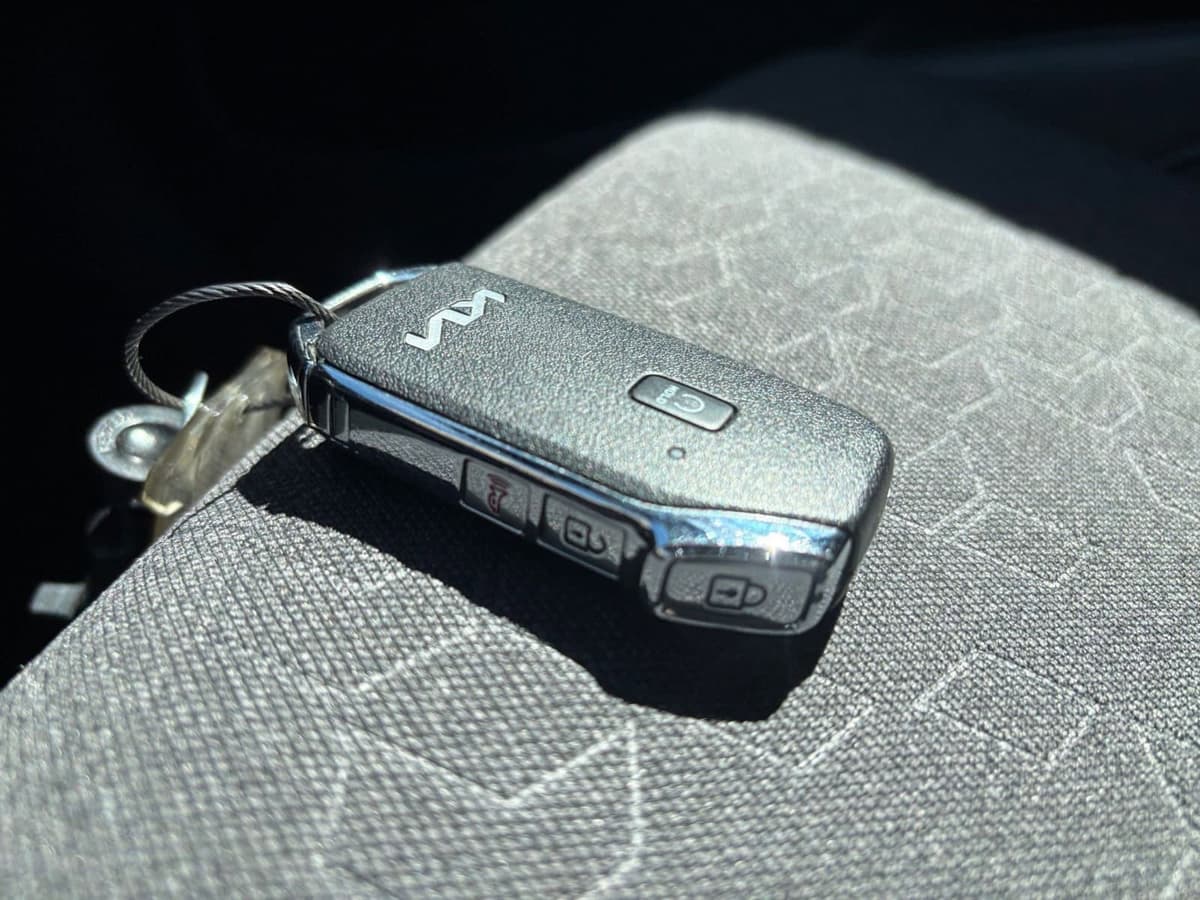 2025 Kia Seltos - Image 18