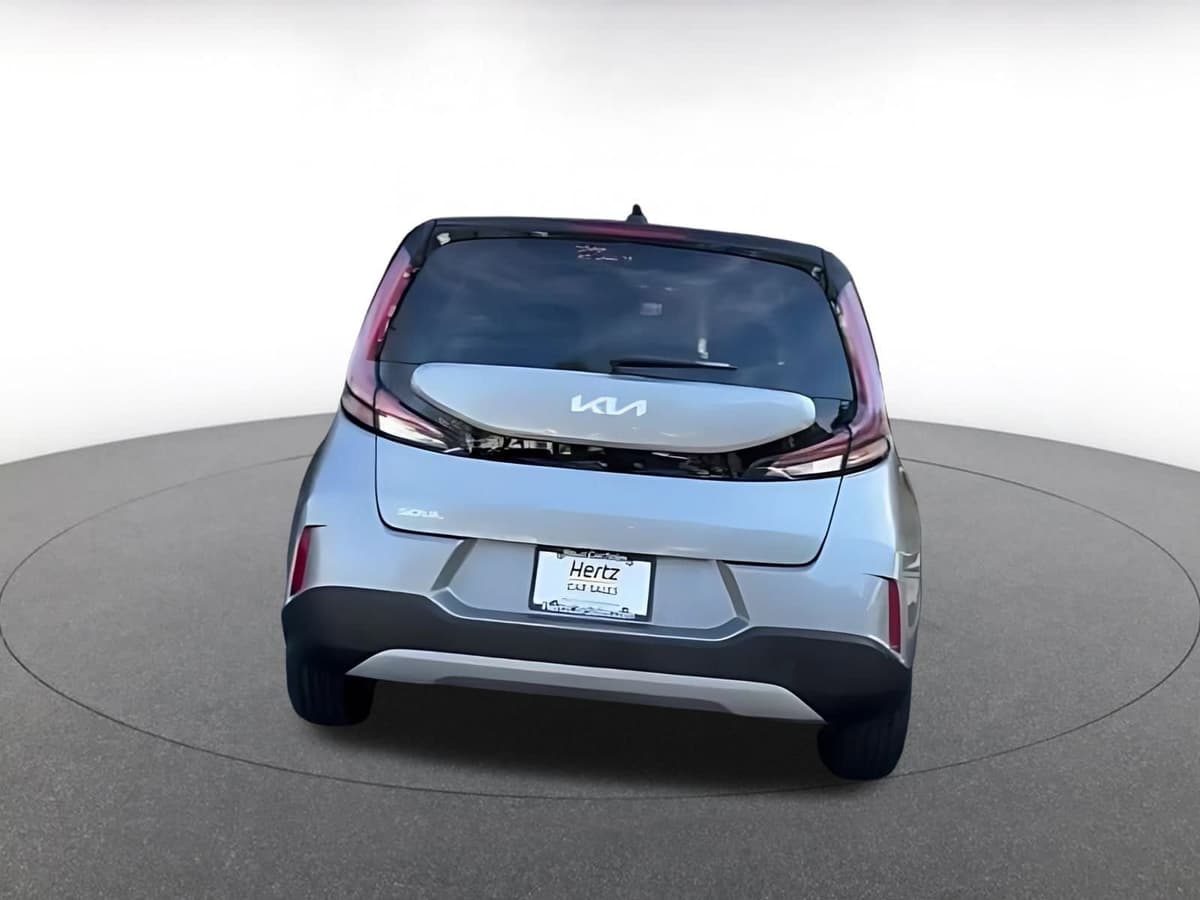 2025 Kia Soul - Image 16