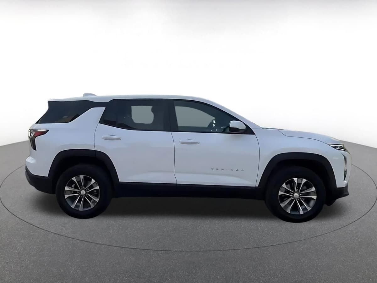 2025 Chevrolet Equinox - Image 16