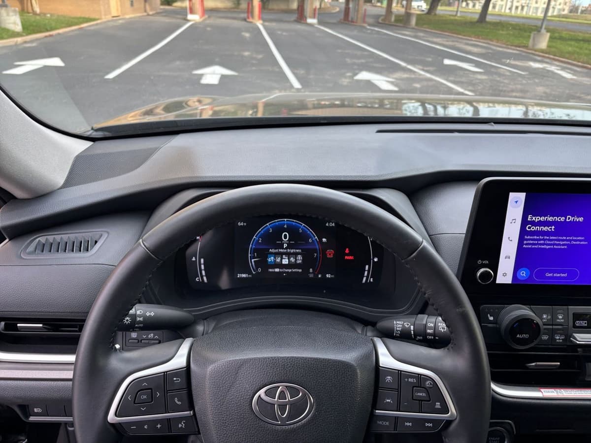 2025 Toyota Grand Highlander - Image 28