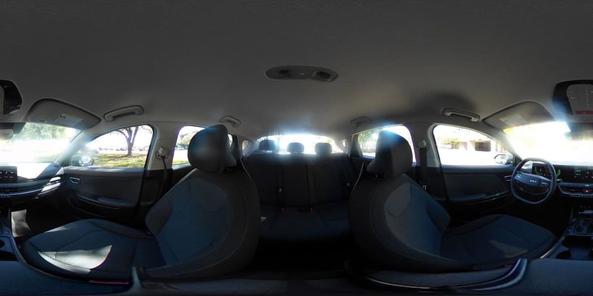 2025 Kia K4 - Image 39