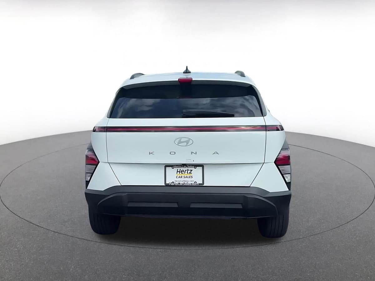 2025 Hyundai Kona - Image 9
