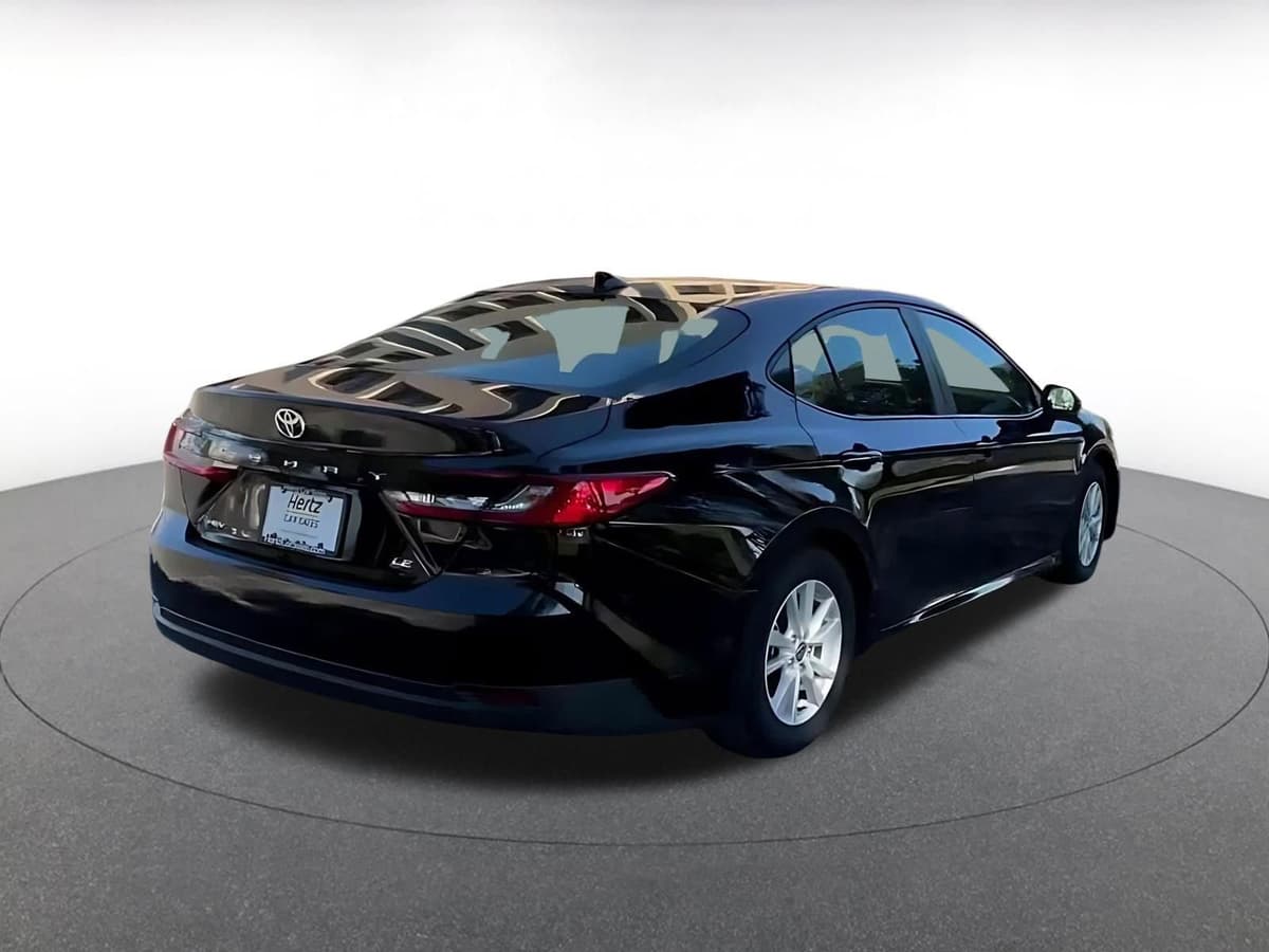 2025 Toyota Camry - Image 13